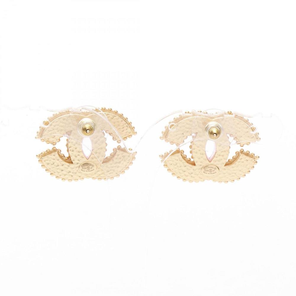 CHANEL Pink Logo Earrings - Picture 2 of 5